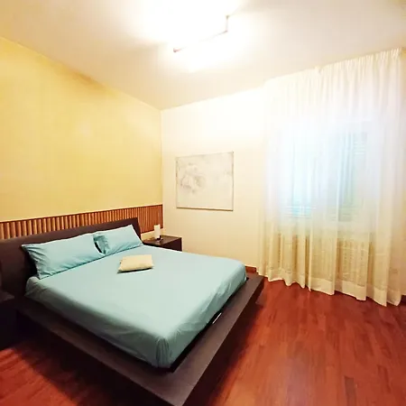 Valentina Πανσιόν *